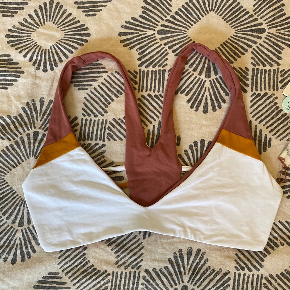 Lspace reversible bikini top 👙